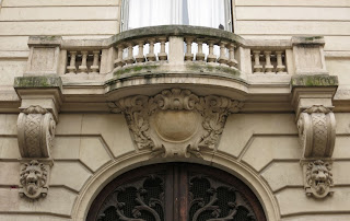 Balcon du 63 rue du Lancry à Paris