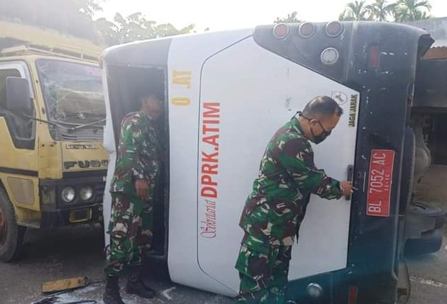 Bus DPRK Aceh Timur Terguling, Sejumlah PNS Dilarikan ke Puskesmas Terdekat Agustus 13, 2020