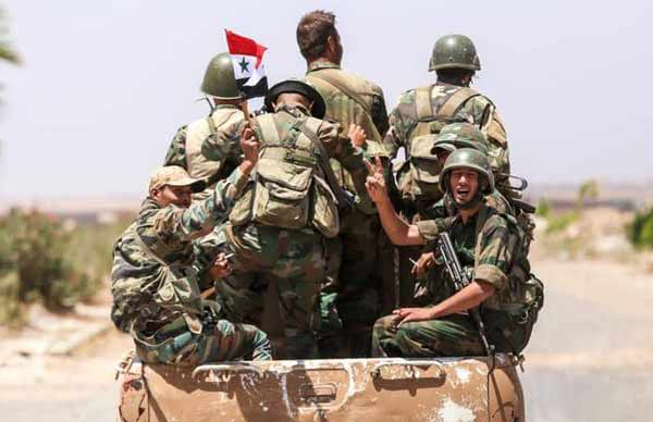 قوات-الجيش-السوري-تتصدى-لهجوم-عنيف-شنه-مسلحون-بريفي-حماة-وإدلب.