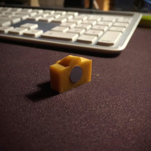 3D printed camera magnet via foobella.blogspot.com