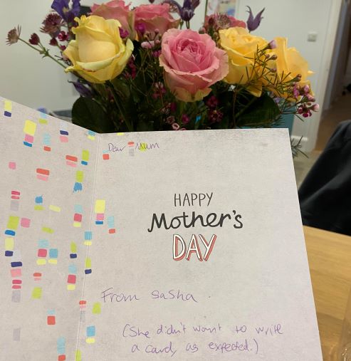 mothers day card with writing dear mum from sasha she didnt want to write a card as expected