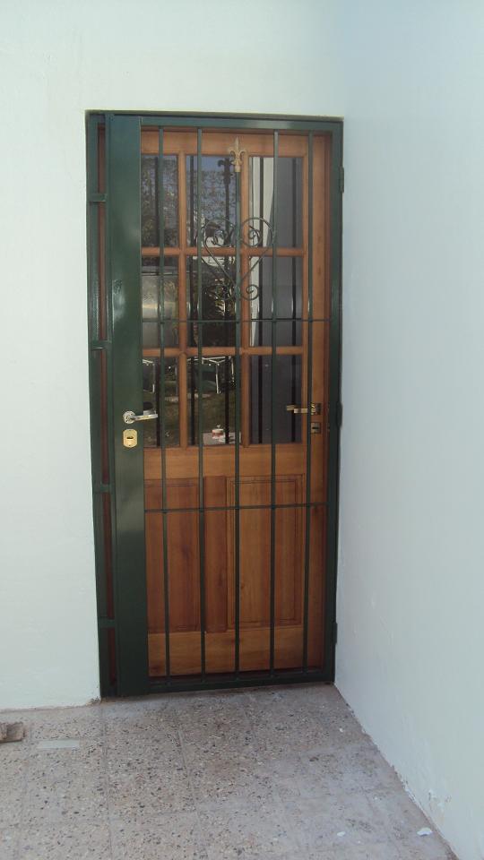 TRABAJAMOS LA MADERA EL HIERRO Y EL ALUMINIO y la combinacion de los