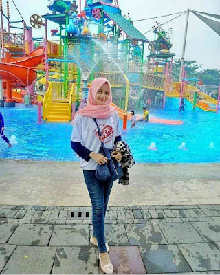 Wisata Kolam Renang Go Wet Waterpark Grand Bekasi