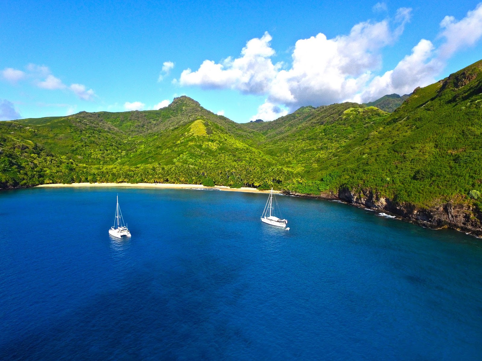 SAILING MOONSHADOW Exploring the Marquesas