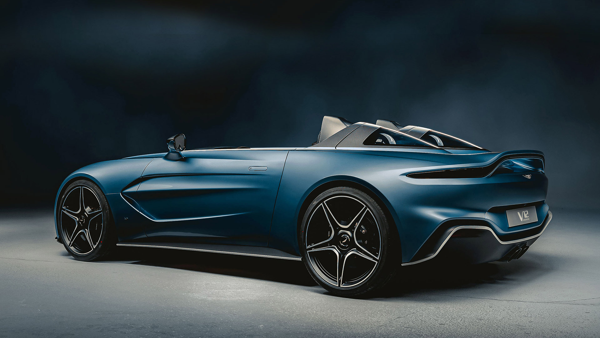 2021 Aston Martin V12 Speedster Review - Carshighlight.com