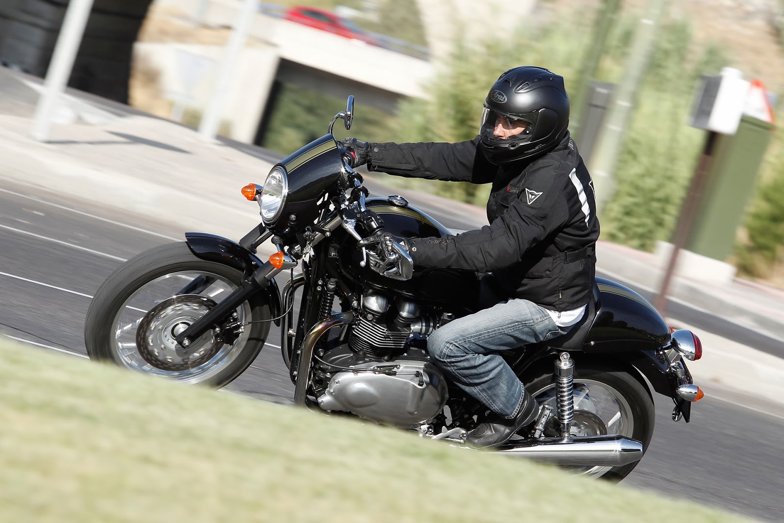 triumph modern classic