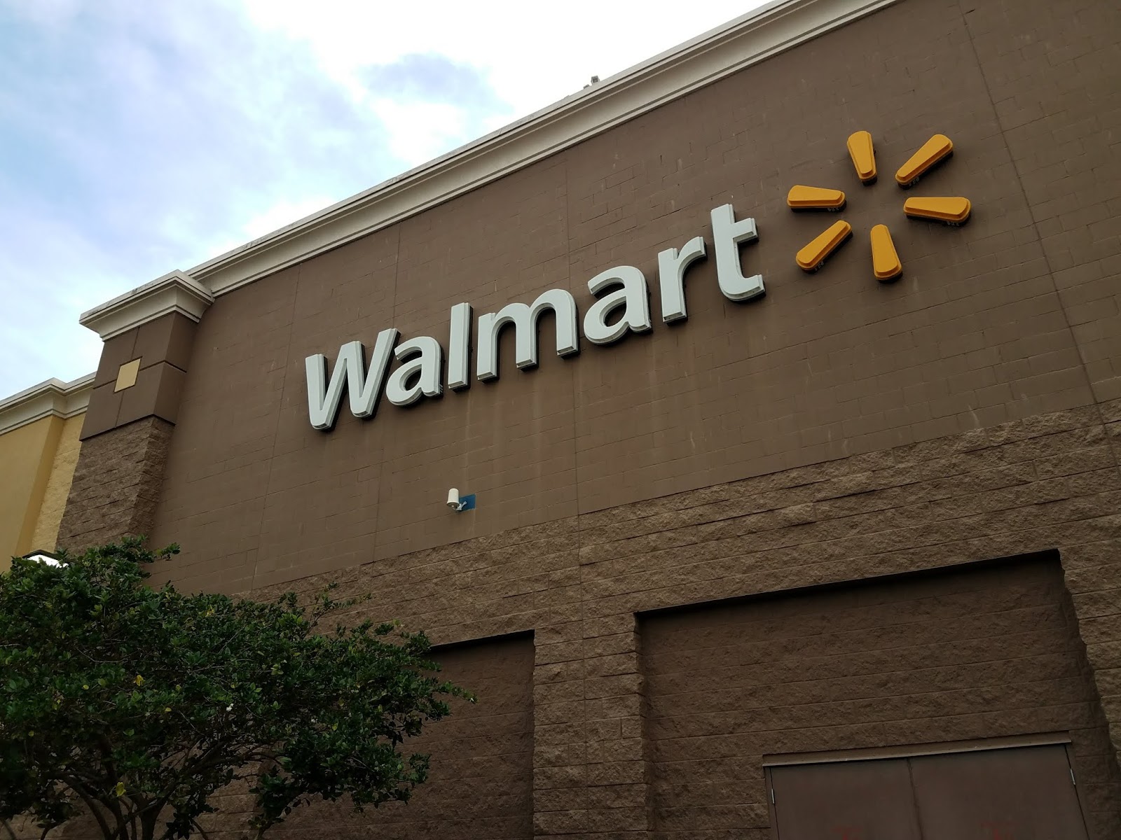 Walmart 5300 (PreRemodel to PostRemodel) Gibsonton, FL
