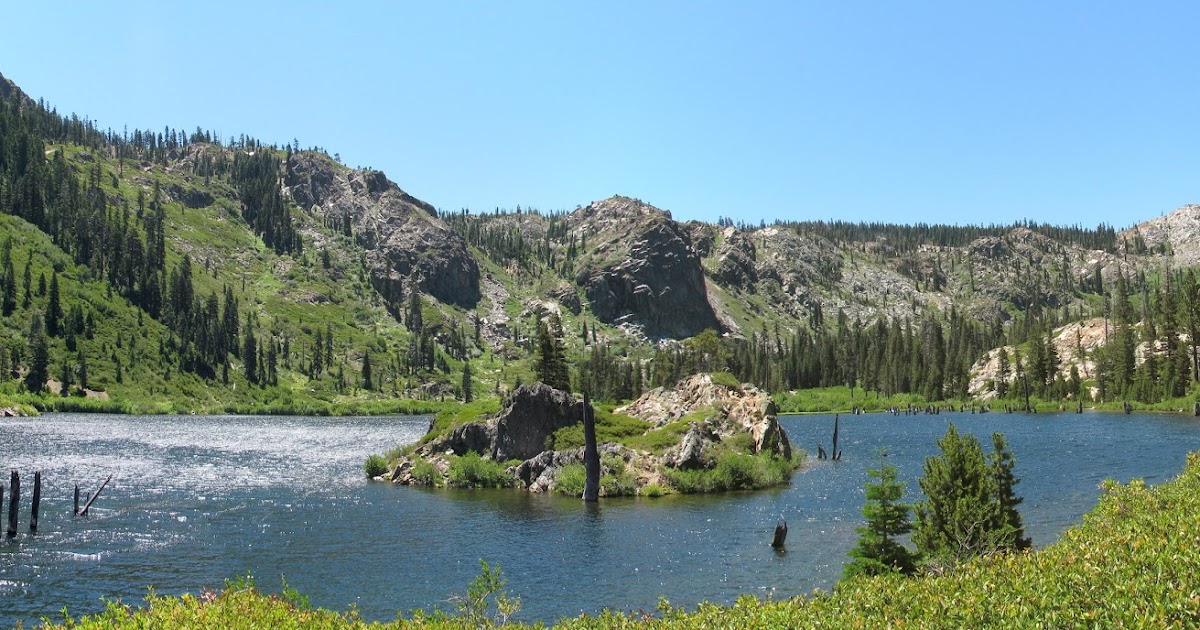 Weekend Wanderluster Lakes Basin (Plumas County, California)