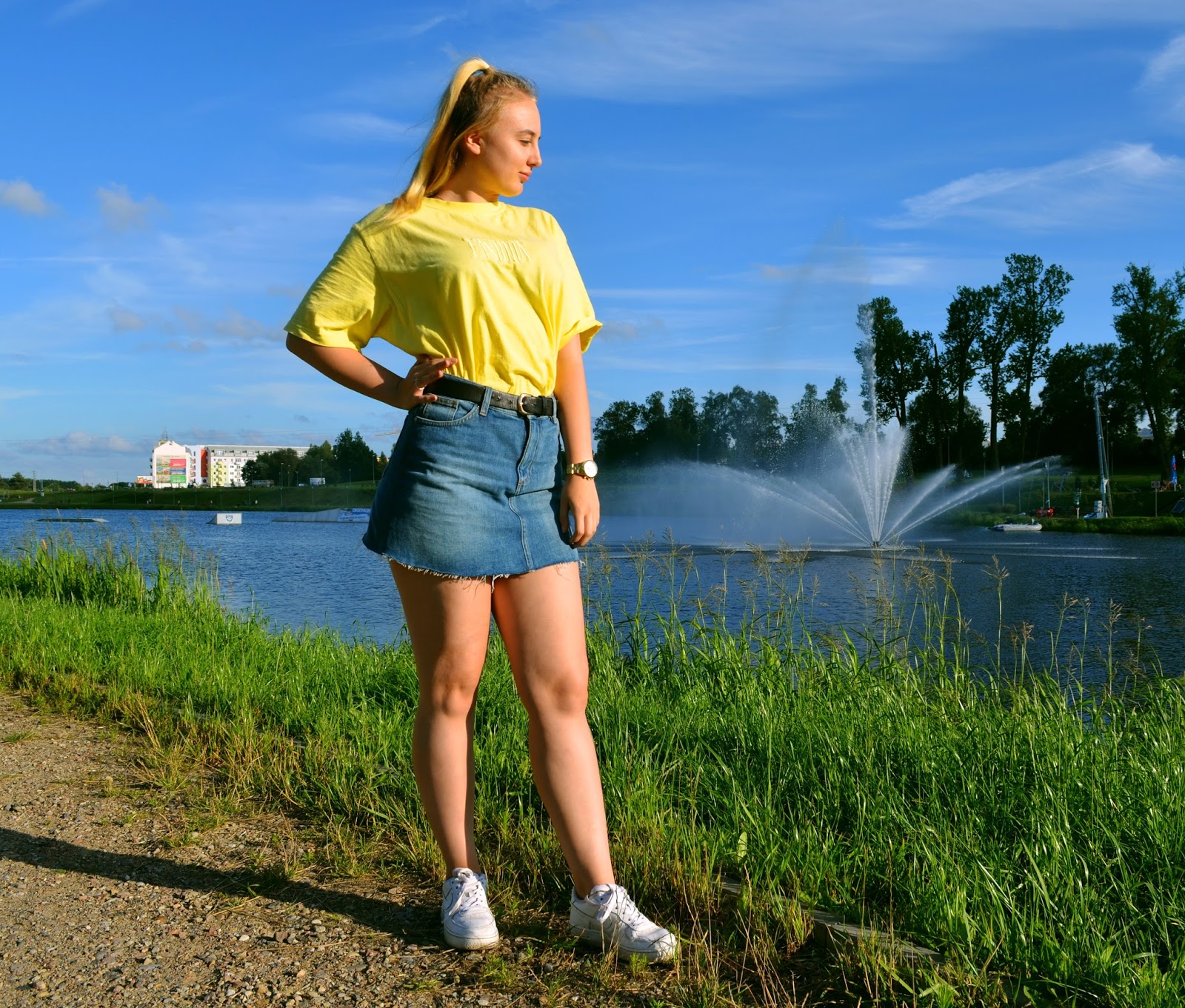 Yellow t-shirt