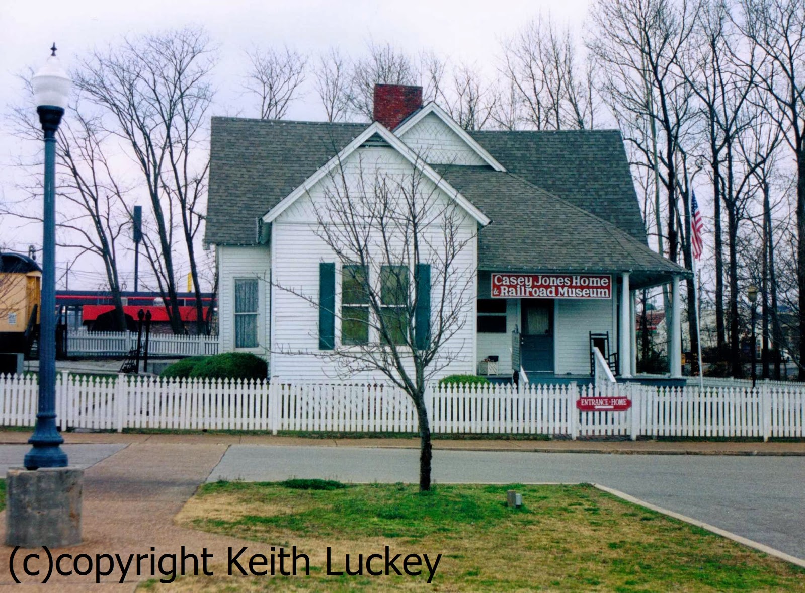 Train Snaps Casey Jones House, Museum & Loco, Jackson TN.