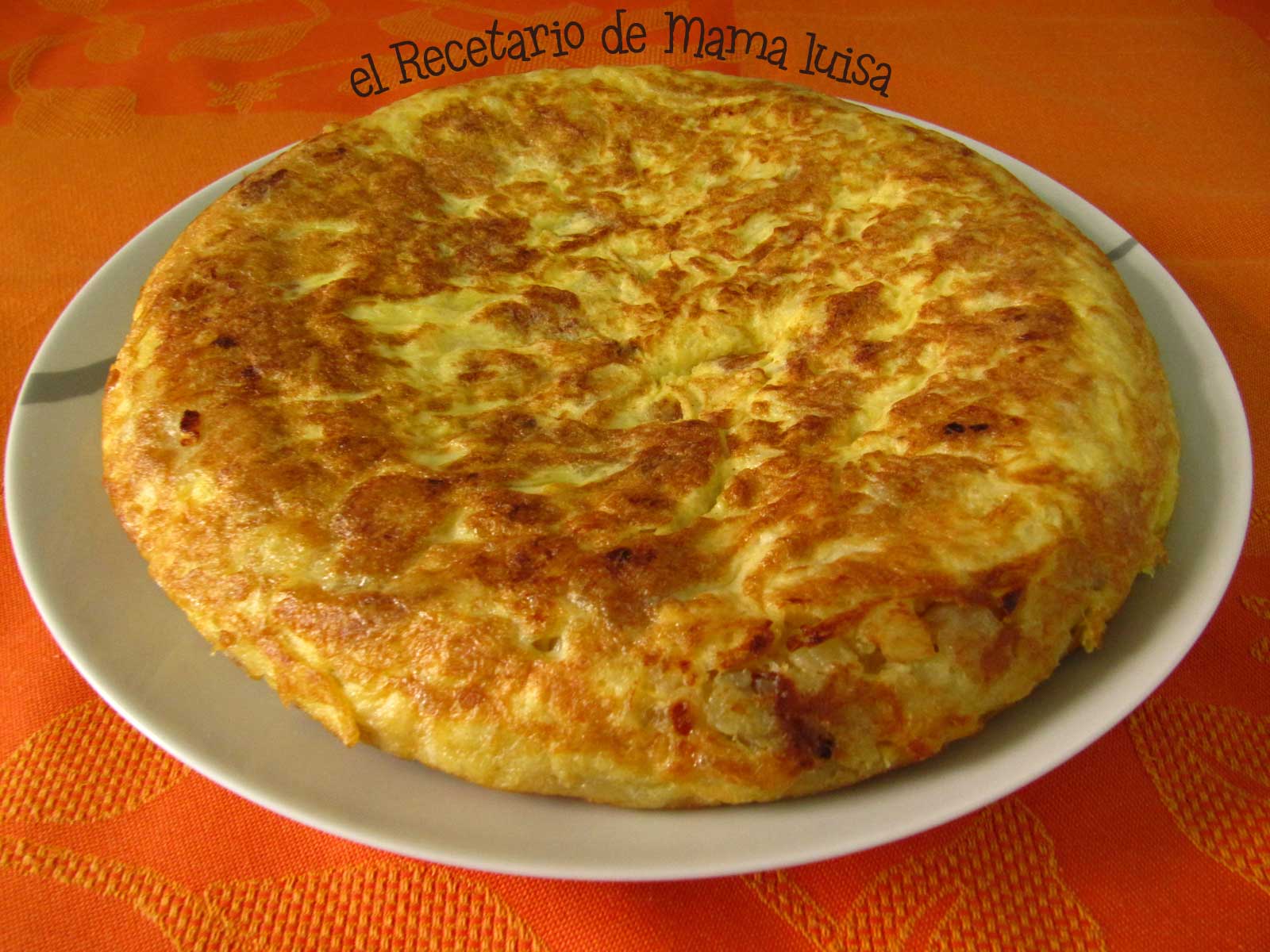 El Recetario de Mama Luisa Tortilla de Patatas con Cebolla