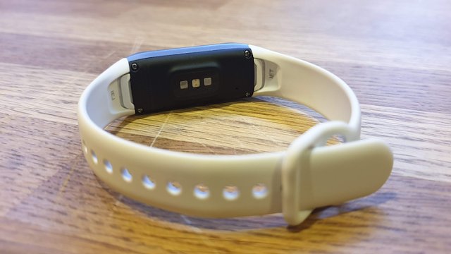 Samsung Galaxy Fit Review