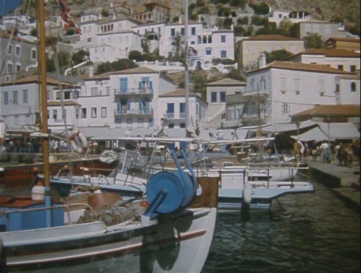 Just Screenshots: La Ragazza di Cortina (1994)