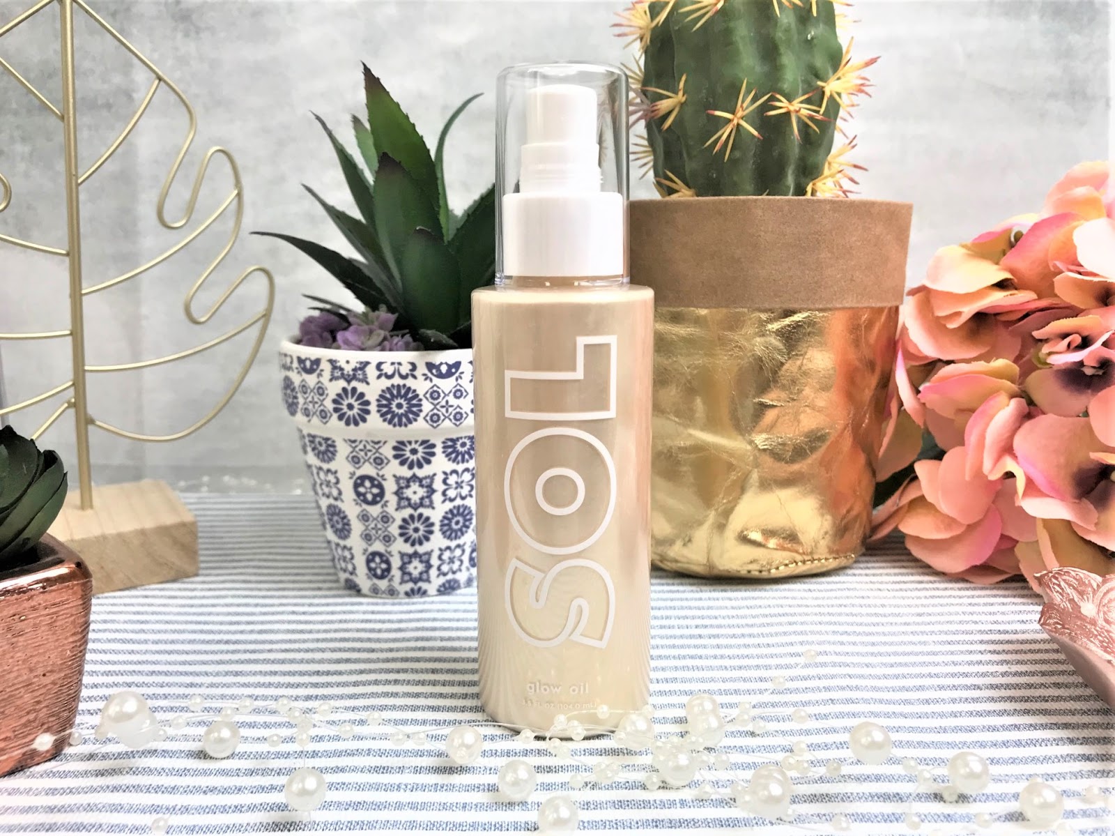 Kathryn's Loves SOL Body Glow Oil & Shimmering Dry Oil Review