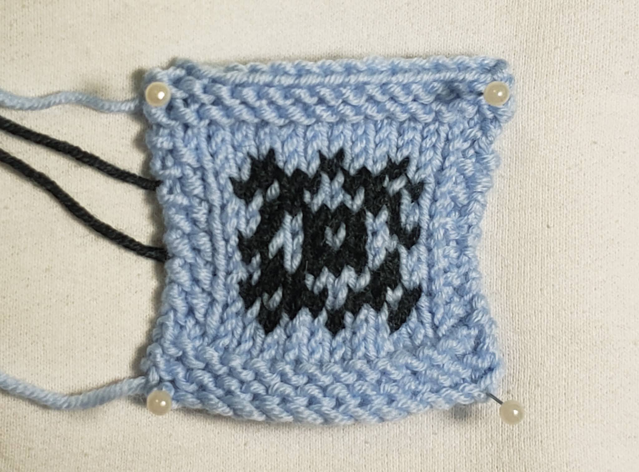 WIP Insanity: Can you use stranded knitting charts for double knitting?