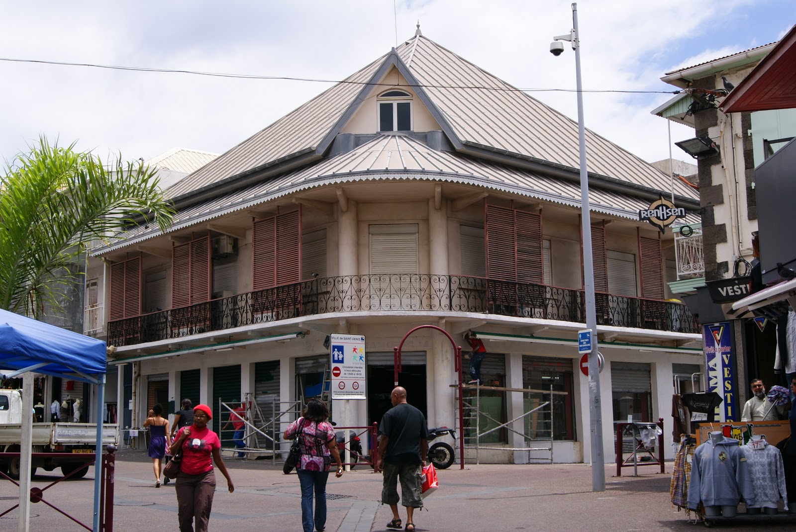La couleur de la terre SaintDenis de la Réunion Visite guidée
