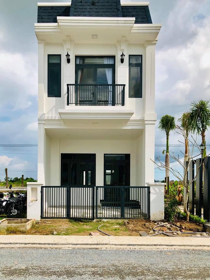 Nh&agrave; mẫu : Nh&agrave; phố vườn tại The Sol City
