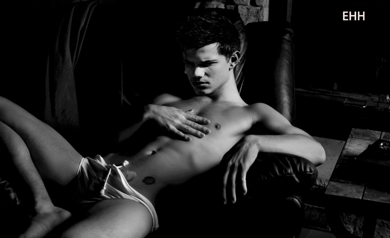 Taylor Lautner Nude Fakes