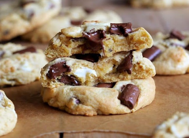 Softbatch Cream Cheese Chocolate Chip Cookies #cookies #baking