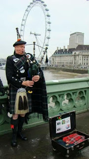 Ojo de Londres www.viajandoportodoelmundo.com Lugares turísticos el Ojo de Londres