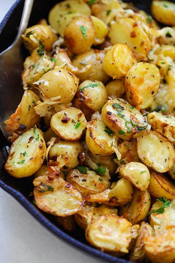 Italian Roasted Potatoes HEAVENLY FOODIE