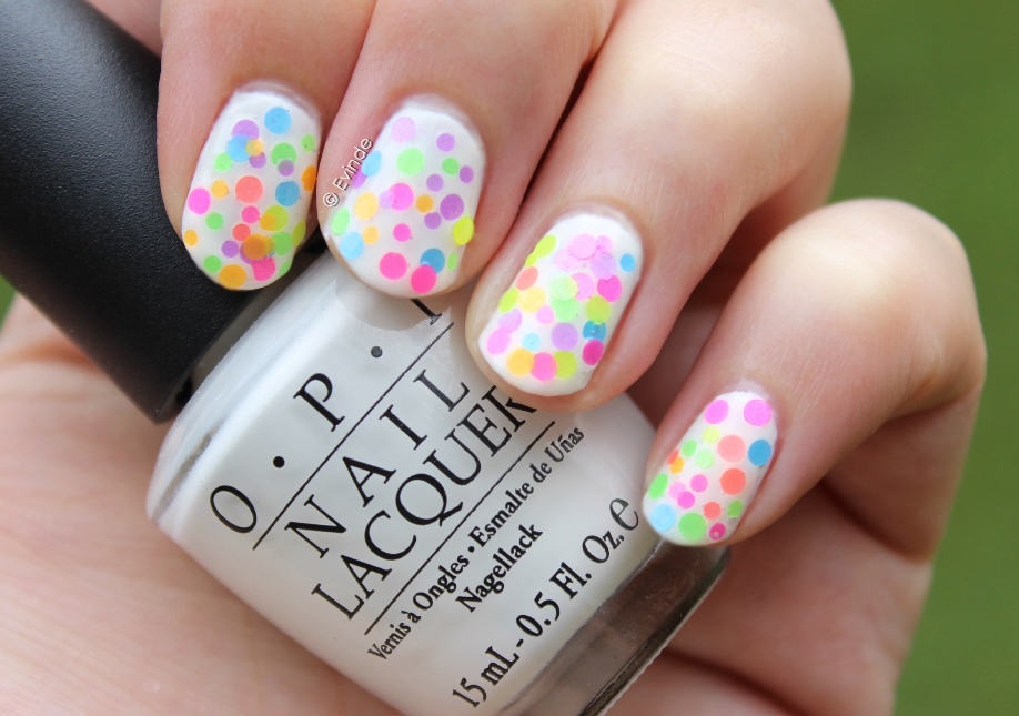 Two Ways To Wear Neon Confetti Nails | Evinde's Beauty Stash