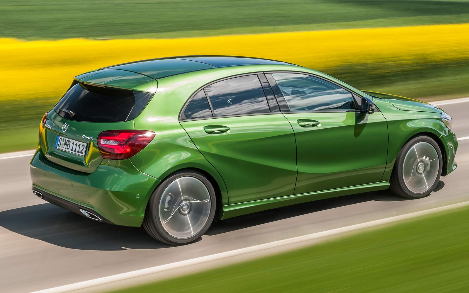 Mercedes Classe A 2016 fotos, vídeo e especificações Mercedes Classe A 2016 fotos, vídeo e especificações