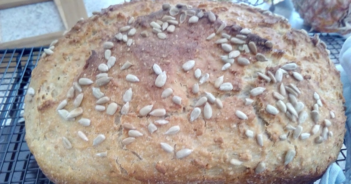 6-Korn Brot mit Sonnenblumenkerne 6-Korn Brot mit Sonnenblumenkerne