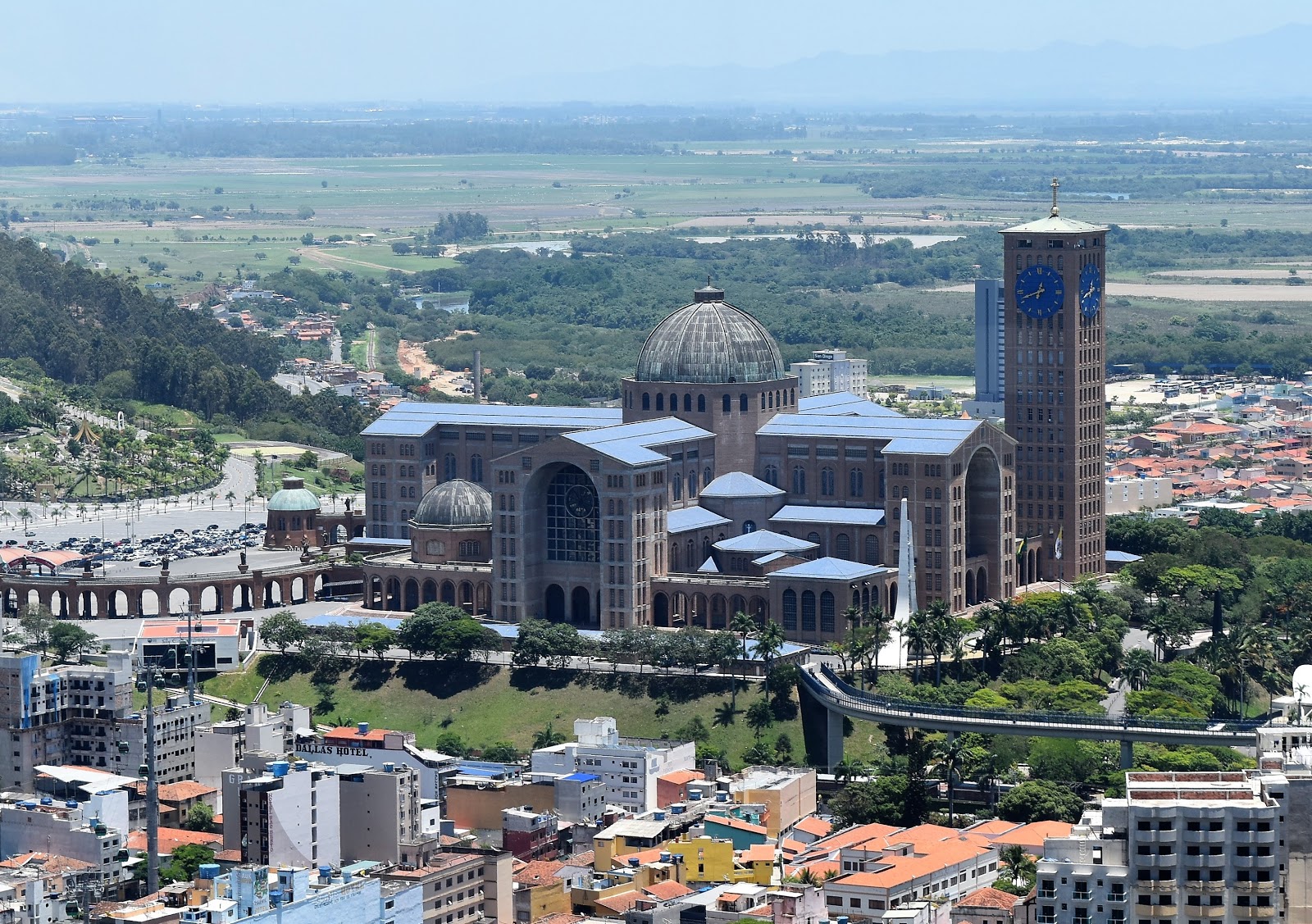 História com Gosto Basílica de Nossa Senhora Aparecida História com Gosto Basílica de Nossa Senhora Aparecida