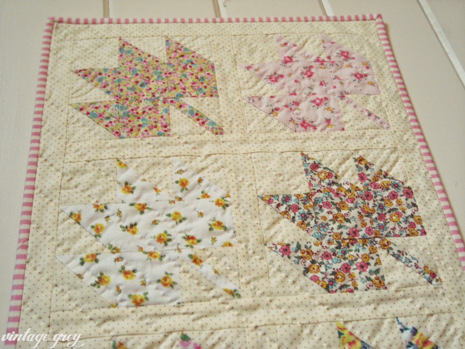 vintage grey mini maple leaf quilt