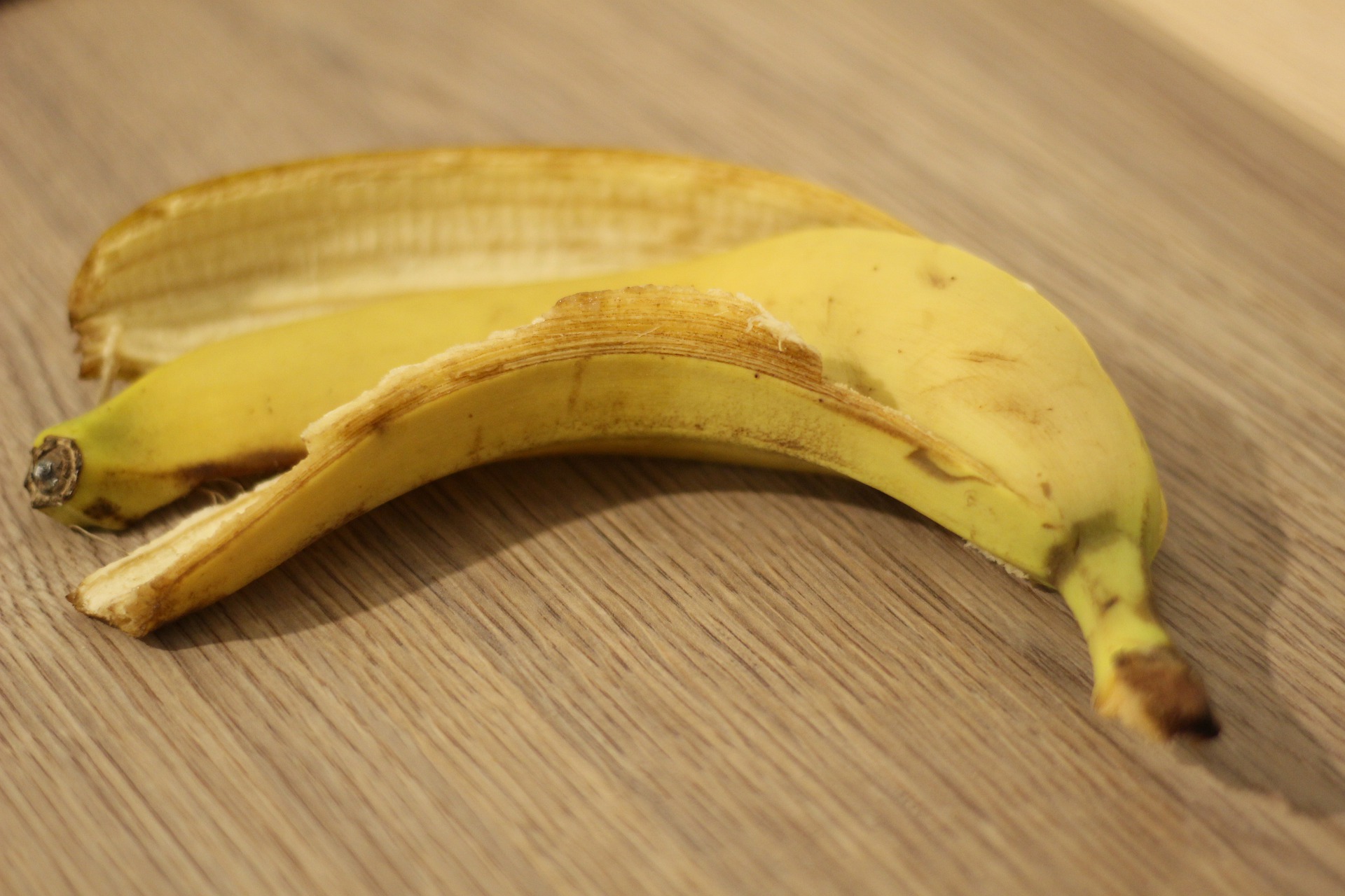 8 Interesting Ways to Use Banana Peel Tips For A Healthy Life