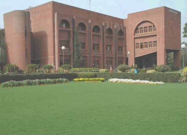 Top 10 girls colleges of DU