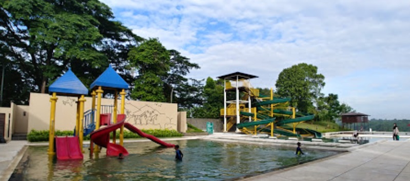 Kolam Renang Bukit Golf Riverside Cibubur - Sport and ...