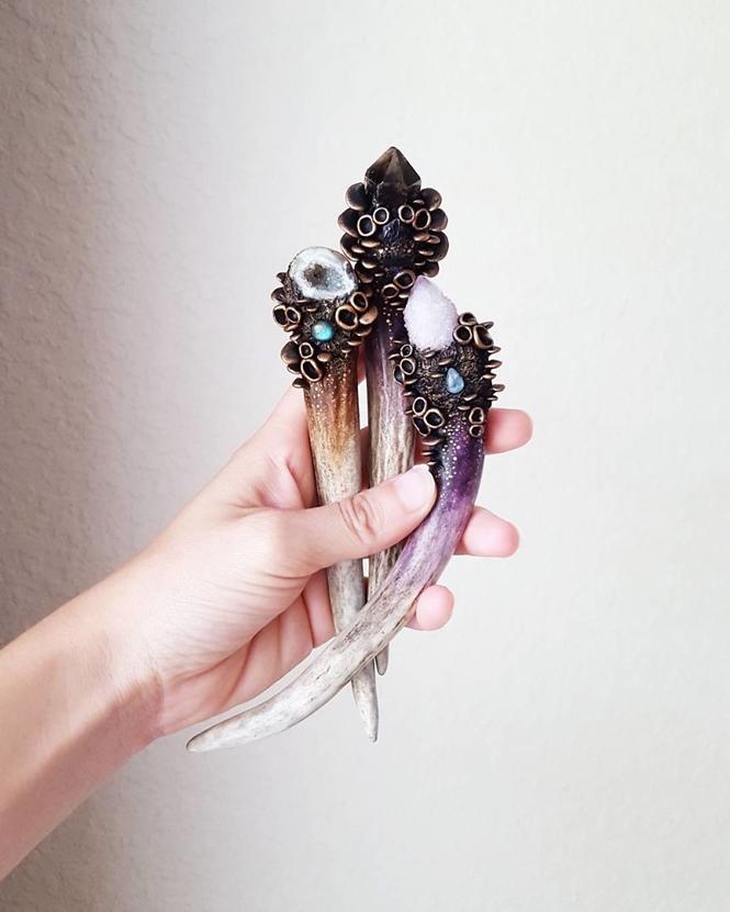 Jóias inspiradas em floresta mágica por Cheryl Lee