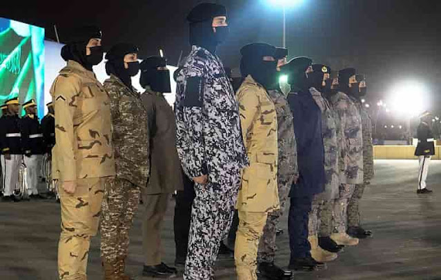 For the first time in the History of Saudi Arabia, Women take part in National Day Parade - Saudi-Expatriates.com-