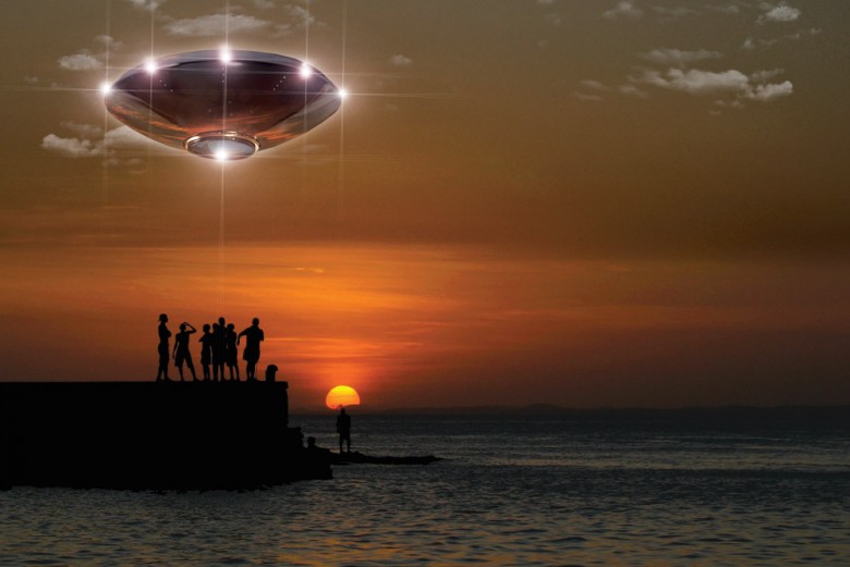 E copiei : Assista os inexplicáveis casos de Discos Voadores na América ...