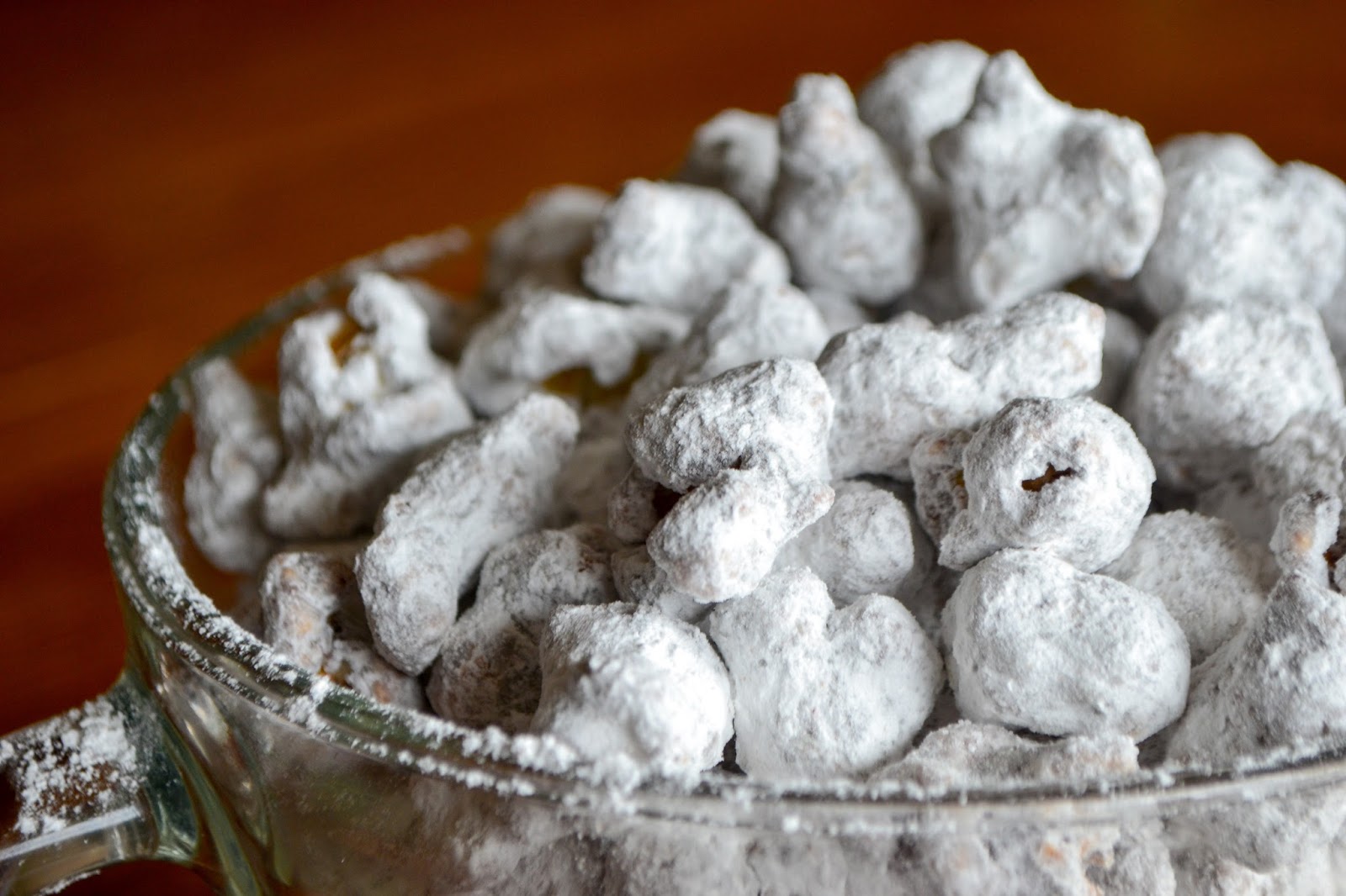 Cast Iron Stew Puppy Chow Popcorn