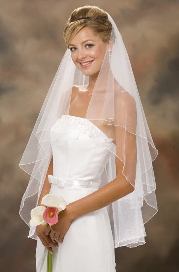 Formal Wedding Dresses: White Lace Wedding Veils
