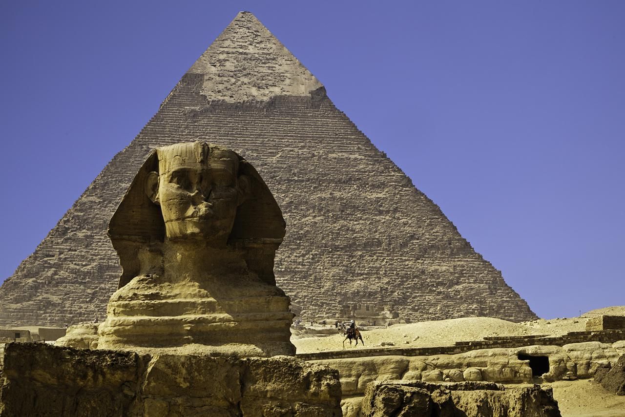 храм хефрена в долине. саккара египет достопримечательности. египет пирамиды храм. пирамиды египта. пирамида хеопса.