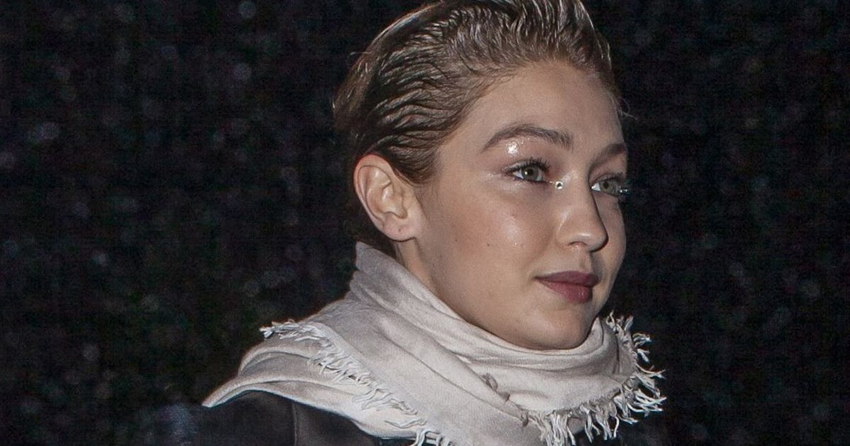 Gigi Hadid Leaves La Coupole Nightclub in Paris 4 Dec-2019