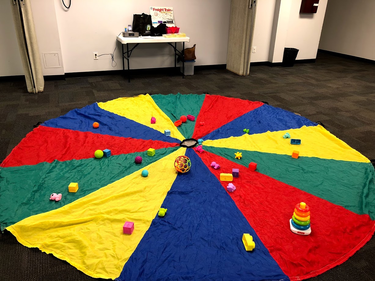 LibraryLaura Petite Parachute Play