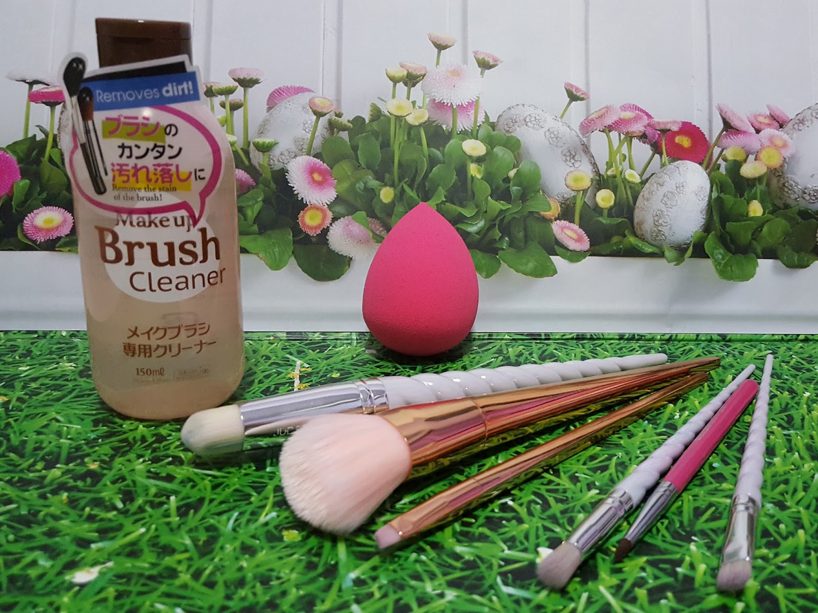 DAISO MAKE UP BRUSH CLEANER REVIEW
