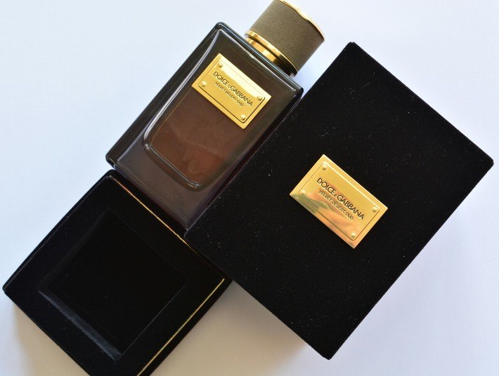 Dolce and Gabbana Velvet Desert Oud Eau De Parfum Review Cosmetics Trends
