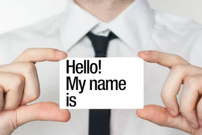自己紹介Hello, my name is ....