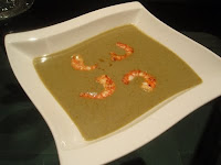 crema de apio y puerros con langostinos