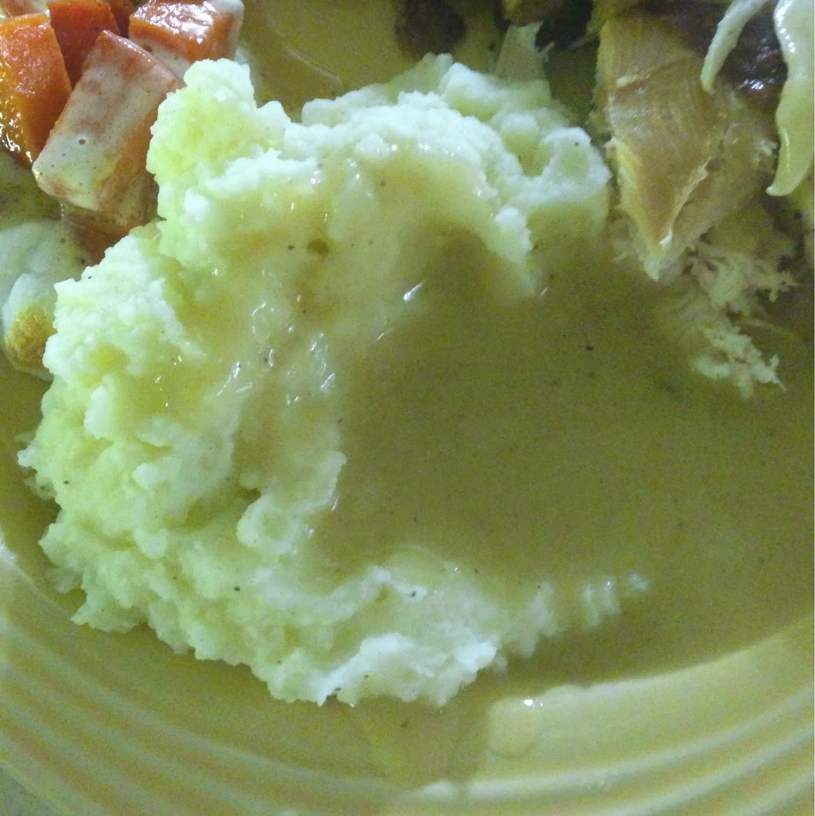 Mashed Potatoes with Turkey Gravy