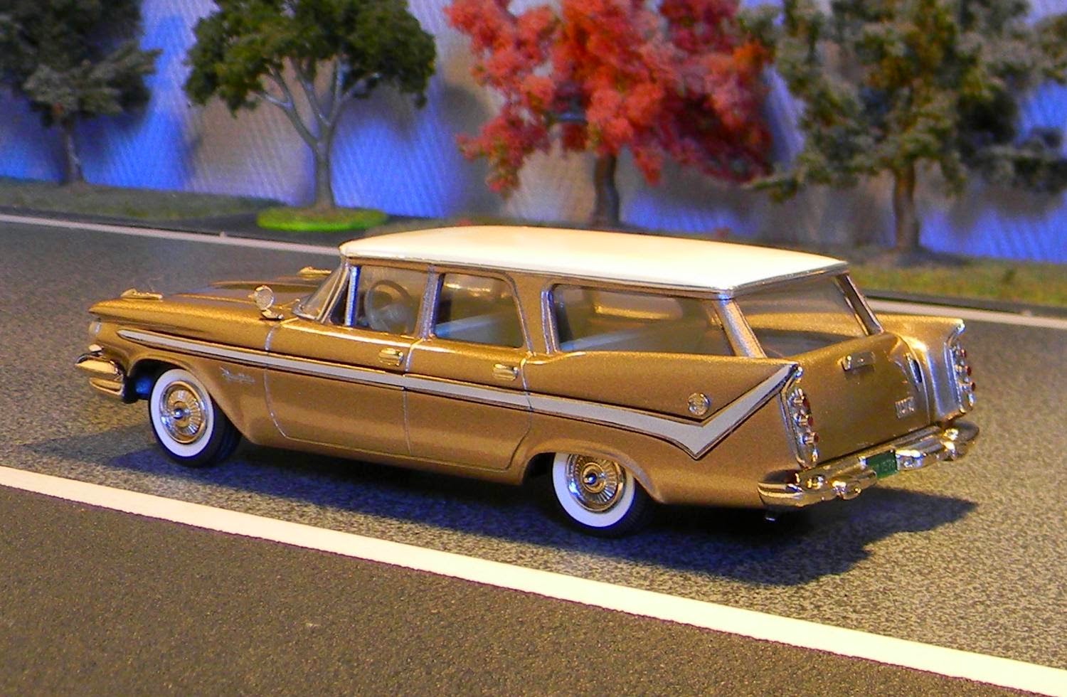Miniature Brooklin 1/43 - DeSoto Station Wagon 1949 - Taxi - Métal Blanc - Occasion