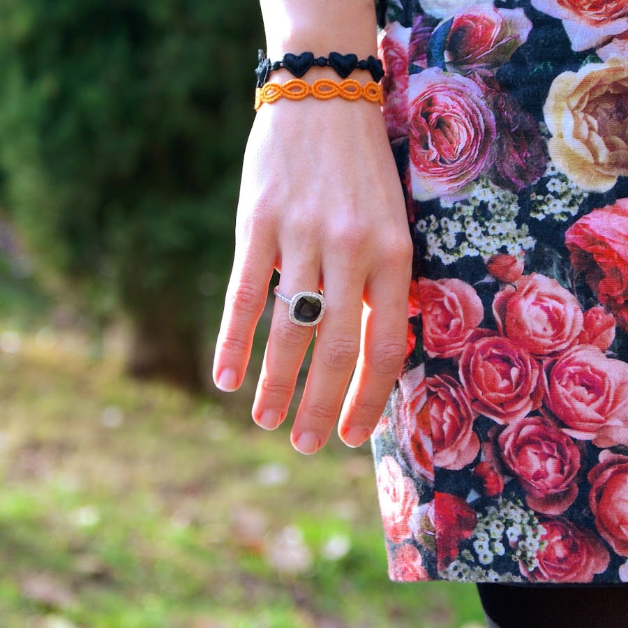La Caprichossa, blog de moda, Look oficina con falda de flores