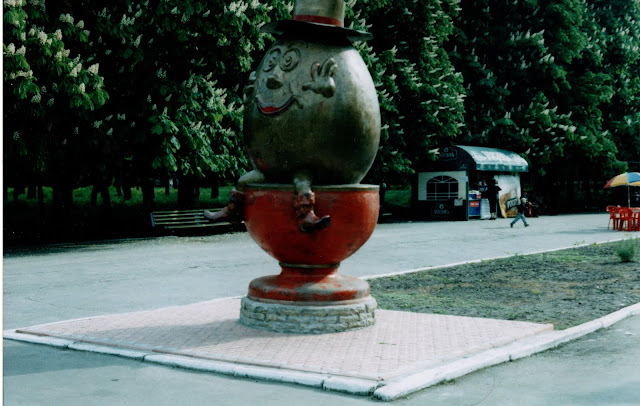 Пам’ятник Яйцю (Кременчук) © Олександр Астанін
