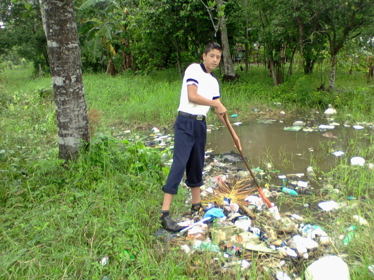 LA CONTAMINACION EN MI COMUNUDAD La